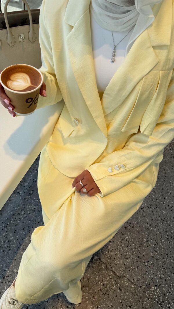 Butter yellow set - Image 3